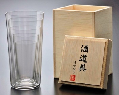 他是日本唯一一位可以制作出“玻璃鞋”的手藝人